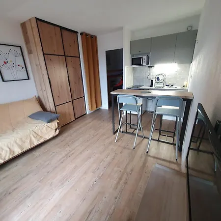 Apartment Studio Cap Liouquet